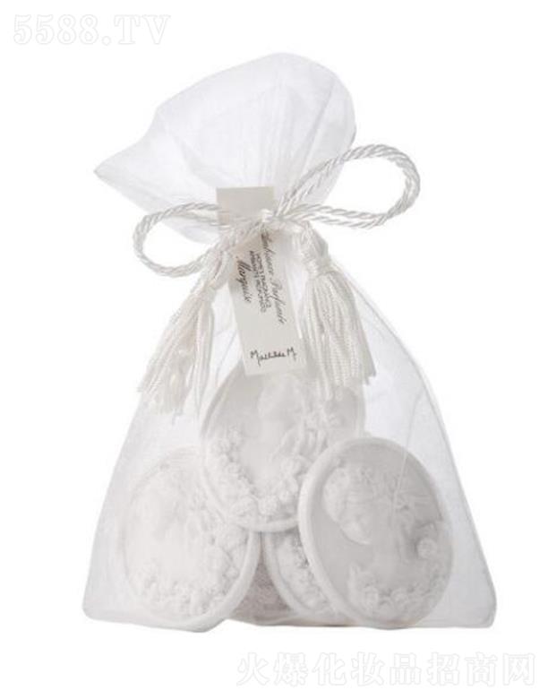 ������(�Ϻ�)Ʒ�ƹ����ɷ����޹�˾���Ϻ������� ��?sh��)۠���Ů����������ʯ�?����̖(h��o)8��(g��)�b