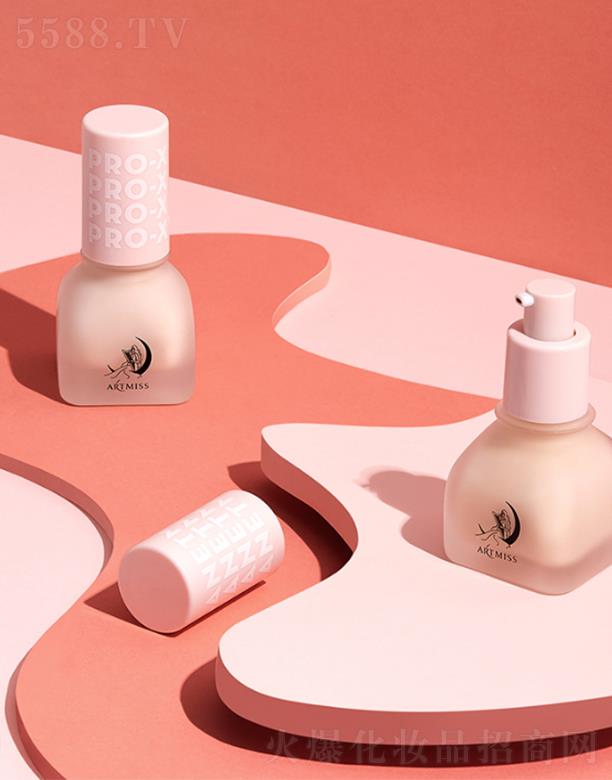 �V���Rٻ���yƷ���޹�˾��������˹��r(sh��)�ⲣɫ���A�۵�Һ  ��ҹ�֊y