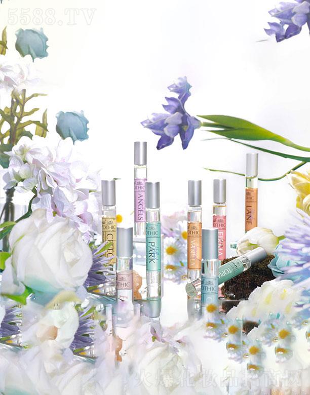 �����R�����yƷ���޹�˾����Ԋޢ��(j��ng)��ϵ�НL�龫����ˮ