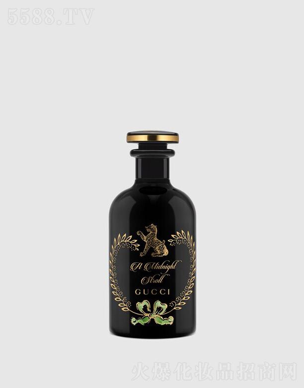 ���Y���Ї����Q(m��o)�����޹�˾�����Y����ʿ���@ҹ�ǻ���ˮ100����