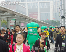 �𱬾W(w��ng)����һ�w��(chu��ng)�µ��Ċ^����ǰ