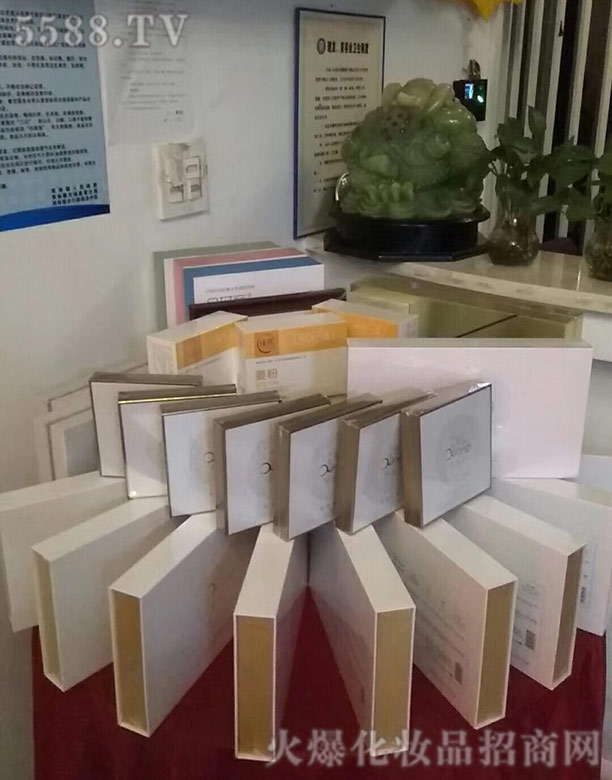 ���®a(ch��n)Ʒչʾ