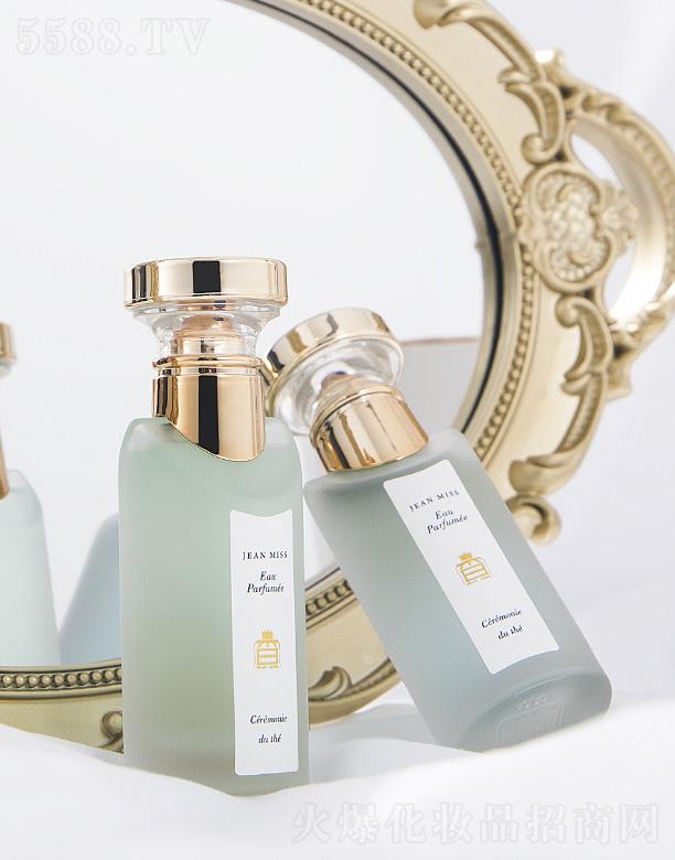 С����������ˮ