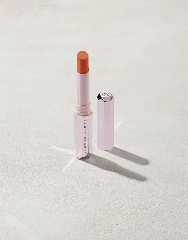 Fenty Beauty�z�qС�����F�־Æ���ڼt����gů�ټt��ÿ�N�wɫ�����ҵ��m�ϵ���һ��