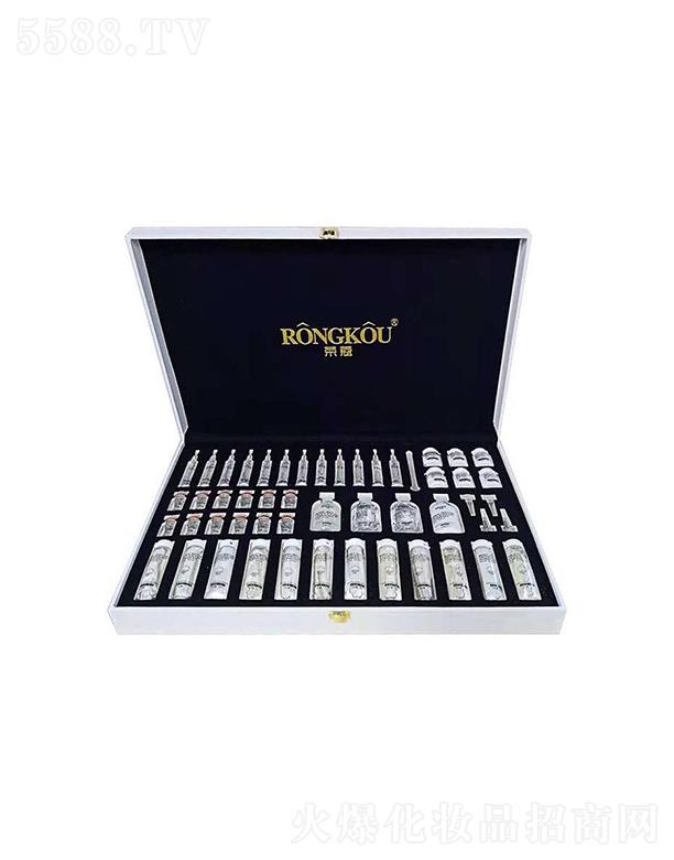 �V�ݘs������   �sޢ�ܹ��չ�����w��  ���������wɫ  �����aˮ����   �o�µ��y