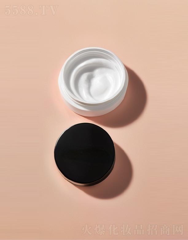 ���A����(r��n)��y��|˪