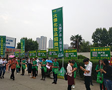 ֻ��ƴ���������M(j��n)ȡ�����ڳ�Խ�����쾫Ӣ����