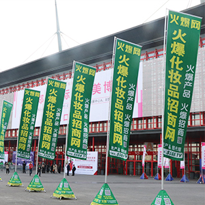 �𱬻��yƷ���̾W(w��ng)ͬ�ąf(xi��)�����ل�(chu��ng)�x����