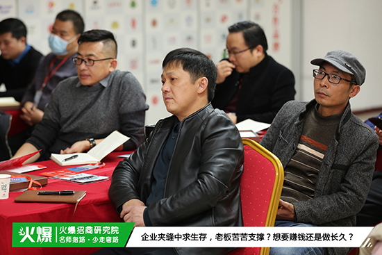 13�꽛(j��ng)�(y��n)���f����I(y��)��ͬ�(y��n)�C����������ģʽ��������I(y��)��(sh��)�F(xi��n)����(r��n)���񱩝q��!