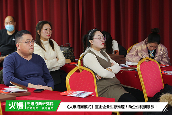 13�꽛(j��ng)�(y��n)���f����I(y��)��ͬ�(y��n)�C����������ģʽ��������I(y��)��(sh��)�F(xi��n)����(r��n)���񱩝q