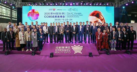 ȫ��(gu��)����40��λ�ИI(y��)�̅f(xi��)��(hu��)��(hu��)�L(zh��ng)���cCCBE�_Ļʽ