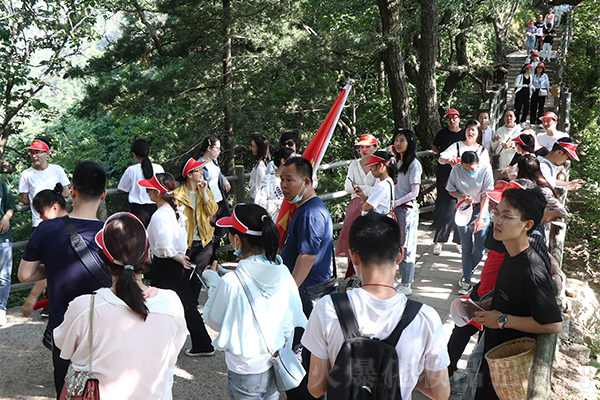 �Ͼ�ɽ��Ԋ�箋��Ŀ֮����������