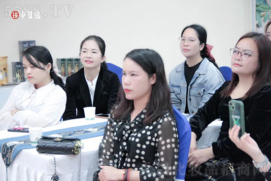 今日瑤三月三頭療護理師節(jié)正式啟動 今日瑤三月三頭療護理師節(jié)正式啟動