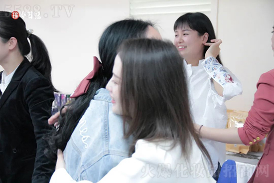 今日瑤三月三頭療護理師節(jié)正式啟動 今日瑤三月三頭療護理師節(jié)正式啟動