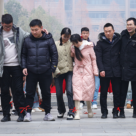 �𱬼��������R������