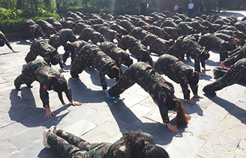 ���P�Α��P��ȫ�w�ˆT�鷸�e�W�T�I����