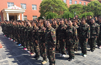 Ӣ���Sˬ���]�гC��������ֻ�Јԏ���