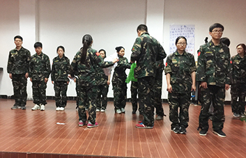 ���س��Z����Ը�����Լ��S�µđ��P�Z����