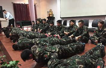 �FꠔU������Ƹ�T��Ҫ���������Y����