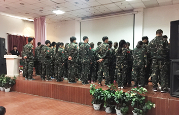 ����������һ���x�����㶼Ҫ�ٷְوԳ���