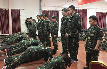 �I�����ǈF꠵ĺ�����һ��һ�ж��Ǳ�����