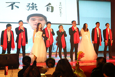 ������ɽ��һ�������H�������˺ܶ��˵�����