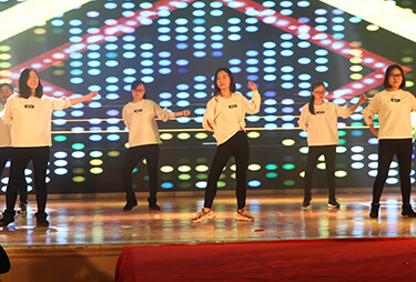 ��һ�ӵĻ𱬷����ഺ���衶cilicili������һ��high